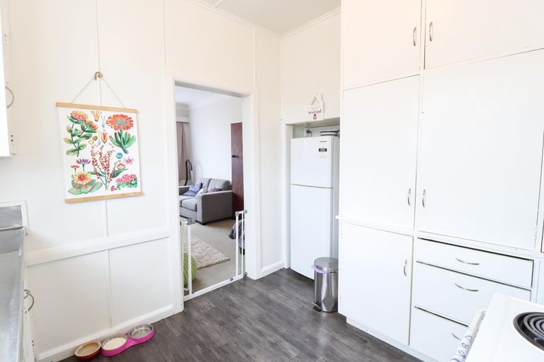 Photo of property in 33 Rewa Street, Takaro, Palmerston North, 4412