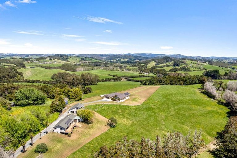 Photo of property in 30 Mahurangi East Road, Snells Beach, 0982