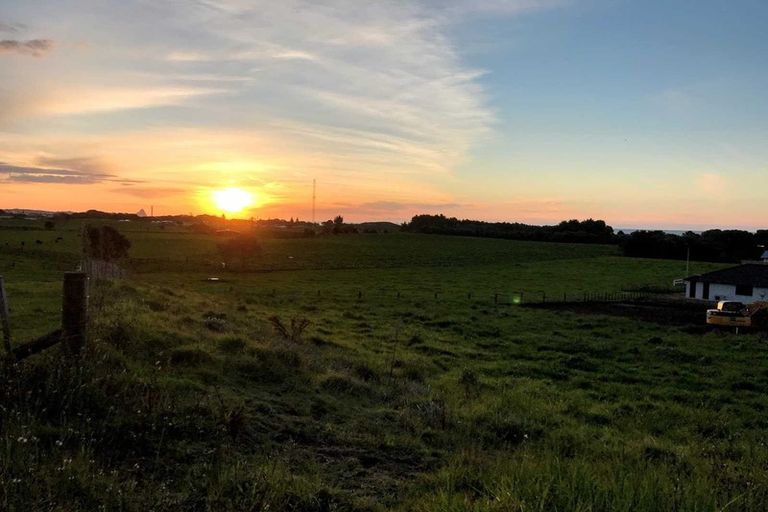 Photo of property in 10 Impact Avenue, Bell Block, New Plymouth, 4312