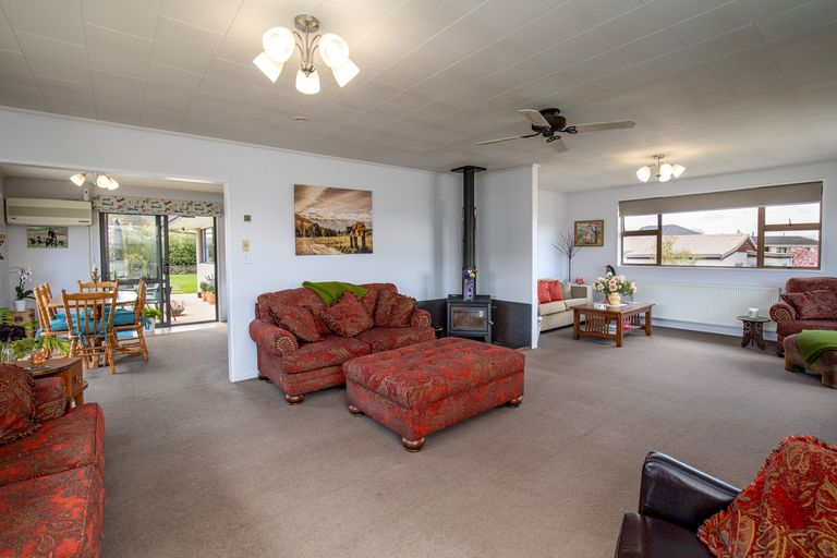 Photo of property in 65 Newcastle Street, Clyde, 9330