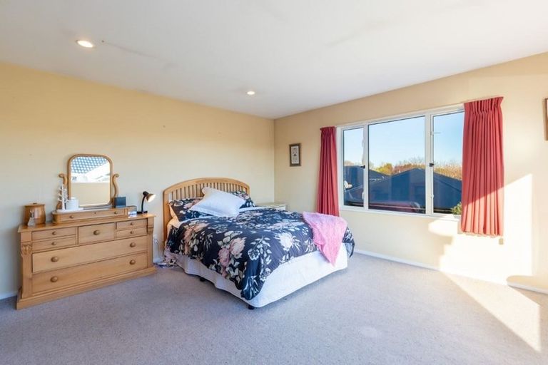 Photo of property in 55 Bryndwr Road, Bryndwr, Christchurch, 8052