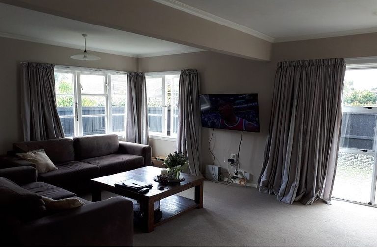 Photo of property in 1/241 Ilam Road, Ilam, Christchurch, 8041