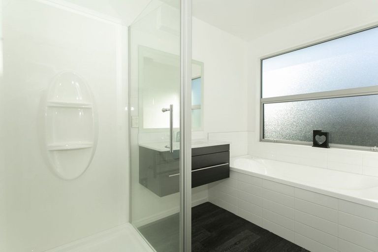 Photo of property in 12 Torbay Avenue, Huntingdon, Ashburton, 7774