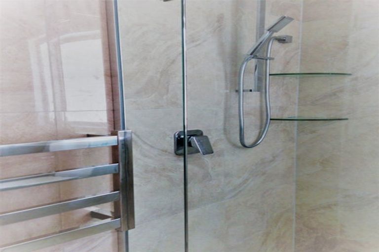 Photo of property in 226 Memorial Avenue, Burnside, Christchurch, 8053