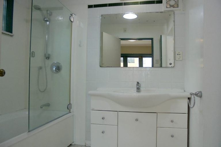 Photo of property in 177 Grant Road, Thorndon, Wellington, 6011