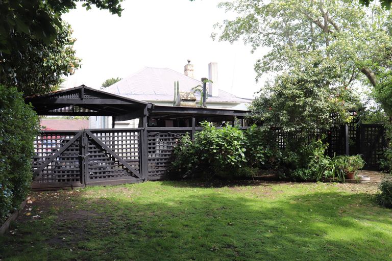 Photo of property in 86 Hakanoa Street, Huntly, 3700