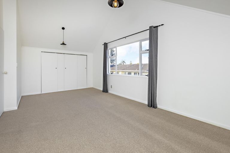 Photo of property in 2/47 Pah Road, Papatoetoe, Auckland, 2025