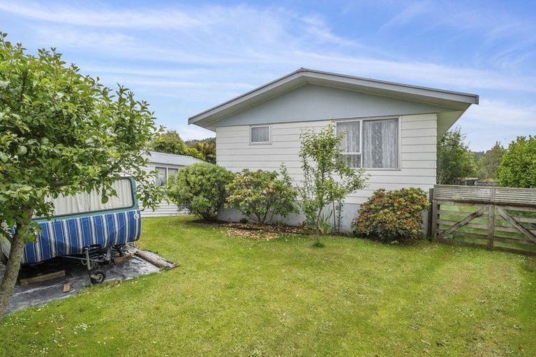 Photo of property in 14 Jade Place, Pukehangi, Rotorua, 3015