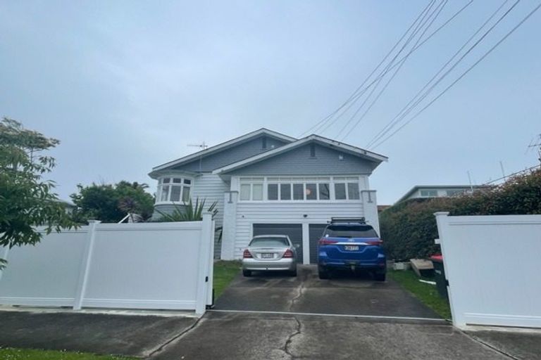 Photo of property in 3/15 Seaview Terrace, Mount Albert, Auckland, 1025