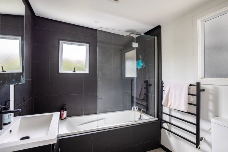 Photo of property in 29 Davies Road, Hurdon, New Plymouth, 4310