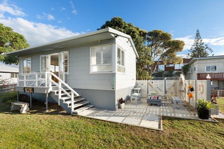 Photo of property in 4 Hillary Street, Waihi Beach, 3611