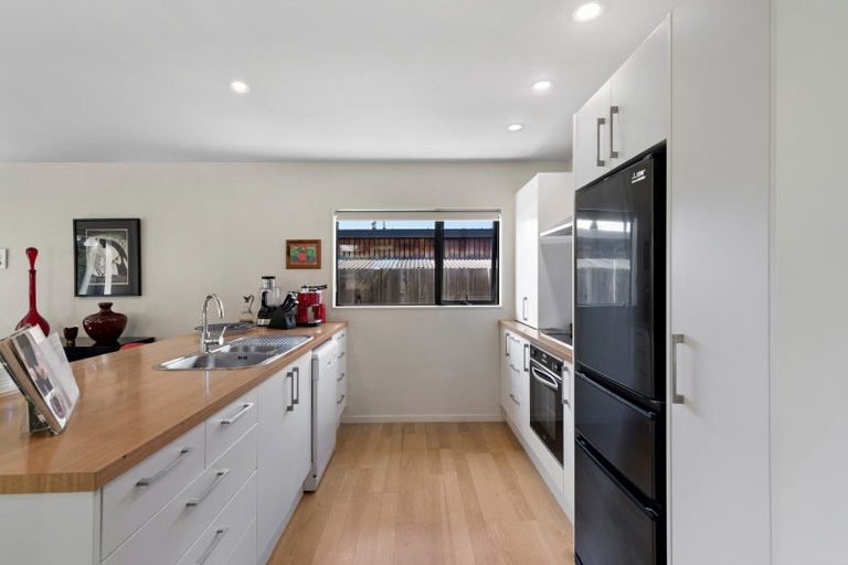 Photo of property in 8a Amber Close, Arthurs Point, Queenstown, 9371