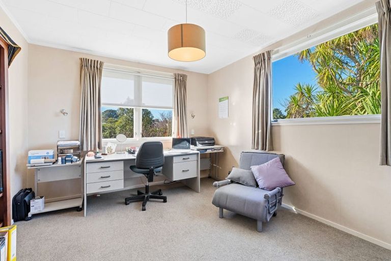 Photo of property in 15a Kawiu Road, Levin, 5510
