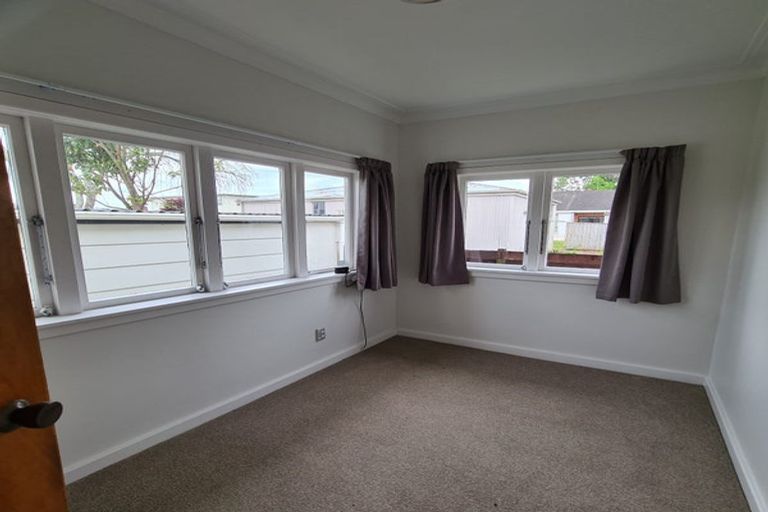 Photo of property in 1/6 Chapel Street, Papakura, 2110