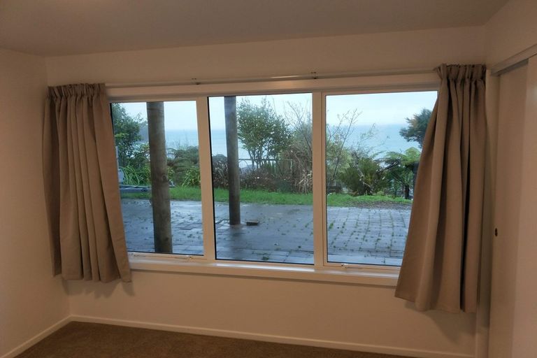 Photo of property in 32a Wade River Road, Stanmore Bay, Whangaparaoa, 0932