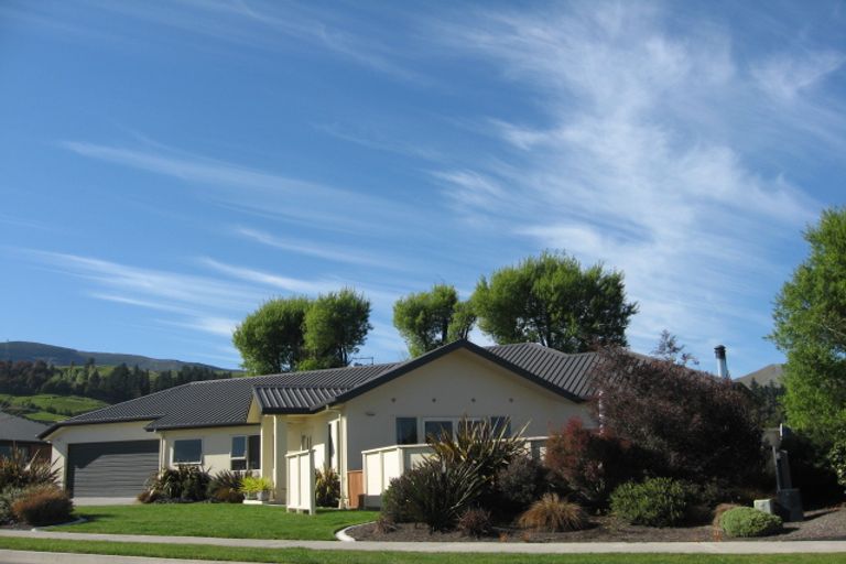 Photo of property in 30 Covent Drive, Stoke, Nelson, 7011