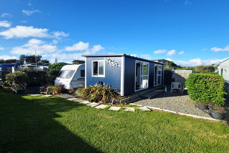 Photo of property in 20 Tasman Road, Otaki Beach, Otaki, 5512