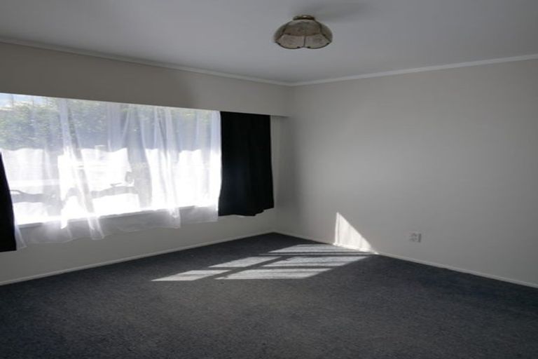 Photo of property in 1/10 Gloaming Place, Conifer Grove, Takanini, 2112
