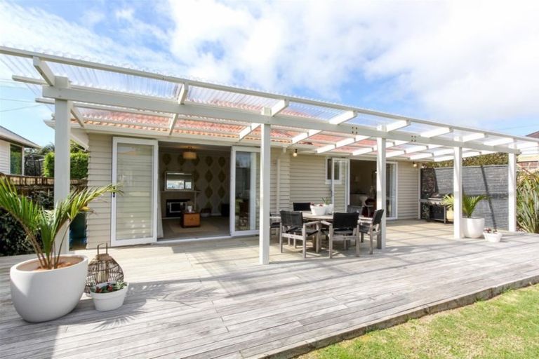 Photo of property in 20 Fitzroy Road, Fitzroy, New Plymouth, 4312