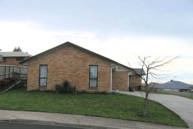 Photo of property in 14 Rochester Place, Nawton, Hamilton, 3200