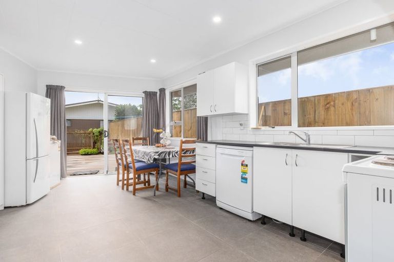 Photo of property in 72 Belvedere Avenue, Waikanae, 5036