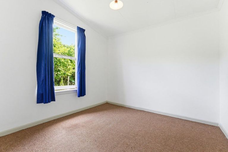 Photo of property in 2 Cambridge Street, Pahiatua, 4910