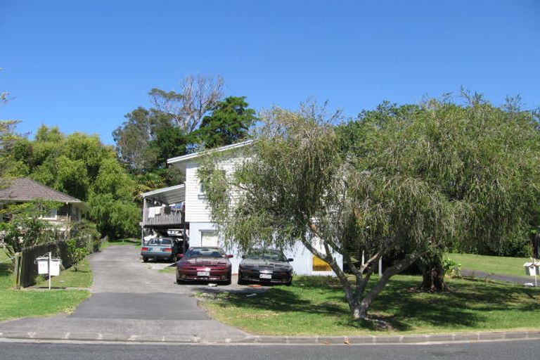 Photo of property in 1/22 Glenvar Road, Torbay, Auckland, 0630
