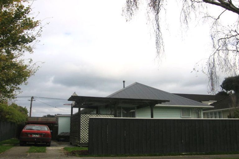 Photo of property in 46 Guthrie Street, Waterloo, Lower Hutt, 5011