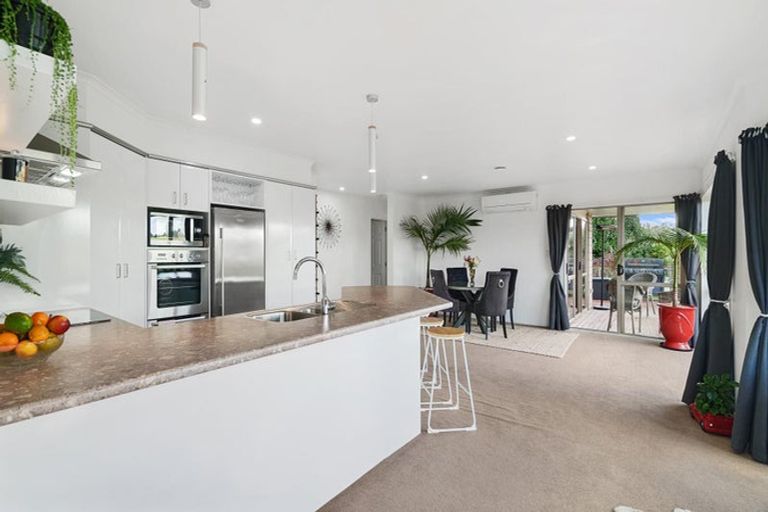 Photo of property in 28 Tuscany Place, Ohauiti, Tauranga, 3112