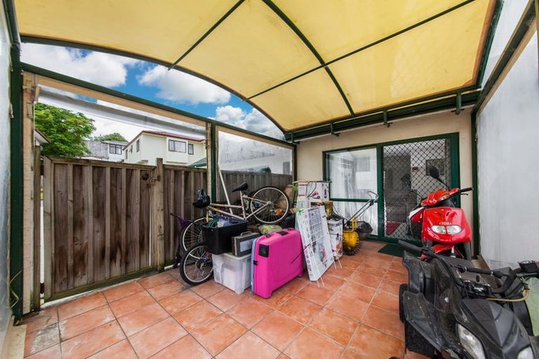 Photo of property in 66b Dundale Avenue, Blockhouse Bay, Auckland, 0600
