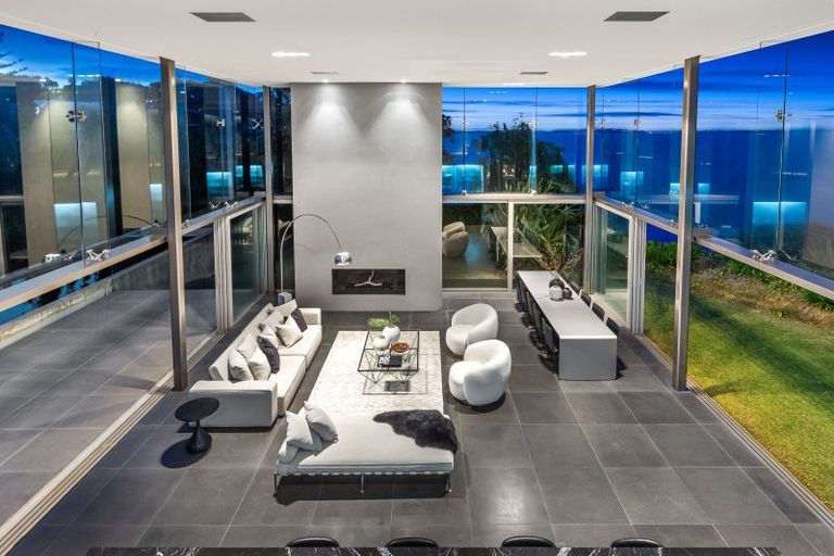 Photo of property in 76 Cliff Road, Torbay, Auckland, 0630