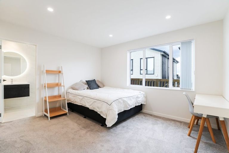 Photo of property in 126b Coronation Road, Hillcrest, Auckland, 0627