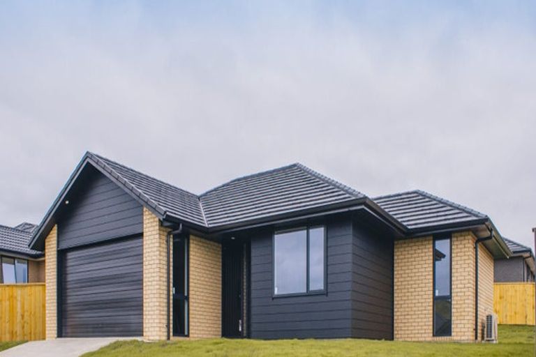 Photo of property in 14 Bathurst Crescent, Pokeno, 2402