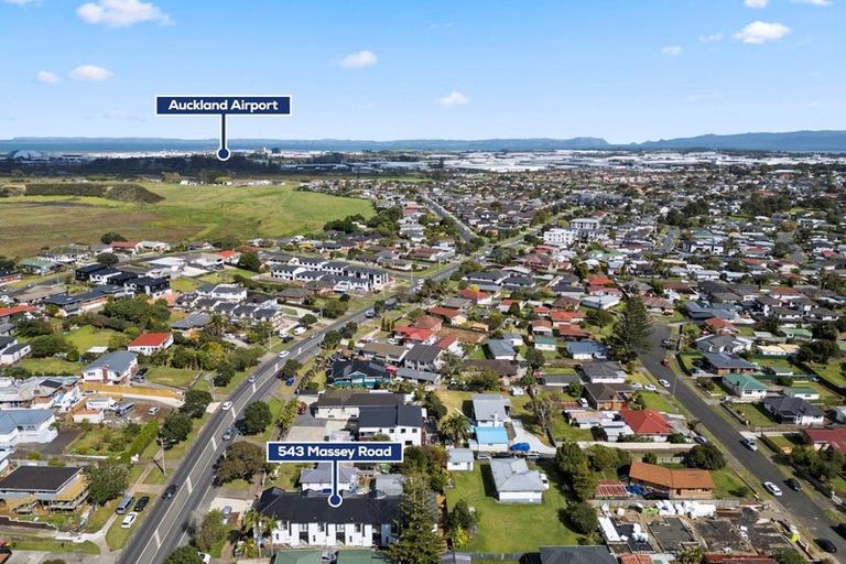 Photo of property in 543b Massey Road, Mangere, Auckland, 2022