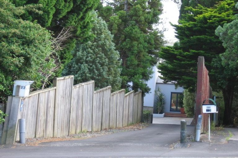 Photo of property in 23 Puketea Street, Blockhouse Bay, Auckland, 0600
