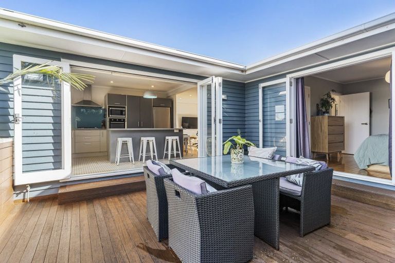 Photo of property in 10 Patons Road, Howick, Auckland, 2014