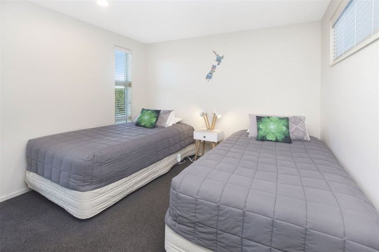 Photo of property in 1 Pemberton Drive, Amberley, 7410