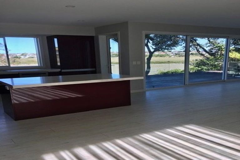 Photo of property in 3a Wesley Street, Devonport, Auckland, 0624