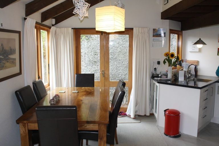 Photo of property in 121 Mairangi Road, Wilton, Wellington, 6012