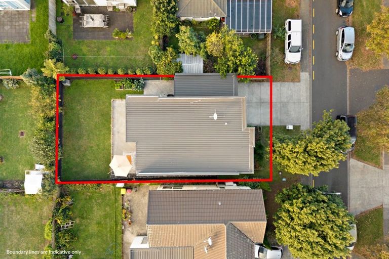Photo of property in 12 Phar Lap Crescent, Takanini, 2112
