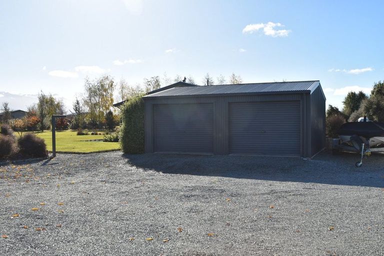 Photo of property in 16 Matukituki Crescent, Twizel, 7901