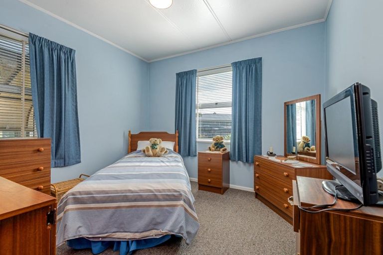 Photo of property in 40 Tararua Street, Pahiatua, 4910