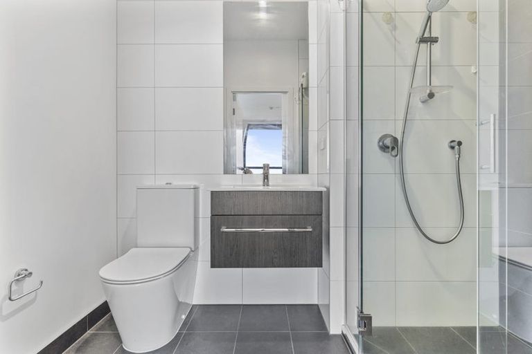 Photo of property in 1401/8 Lakewood Court, Manukau, Auckland, 2104