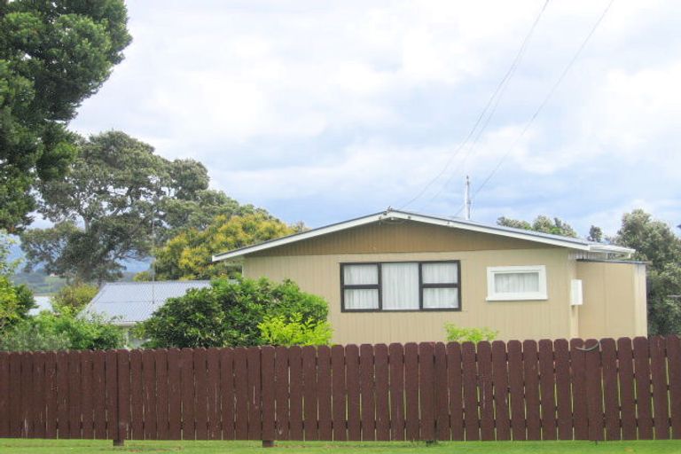 Photo of property in 18 Kowai Grove, Omokoroa, 3114