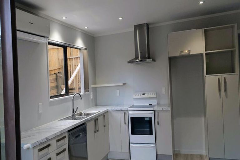 Photo of property in 178 Everglade Drive, Totara Heights, Auckland, 2105