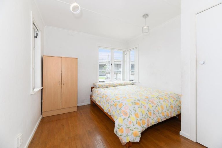 Photo of property in 70 Melrose Road, Mount Roskill, Auckland, 1041