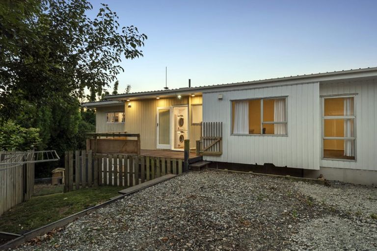 Photo of property in 10 Gurnard Road, Stillwater, Silverdale, 0993