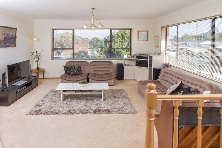 Photo of property in 23 Cornelian Crescent, Half Moon Bay, Auckland, 2012