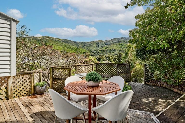 Photo of property in 13 Warwick Street, Wilton, Wellington, 6012