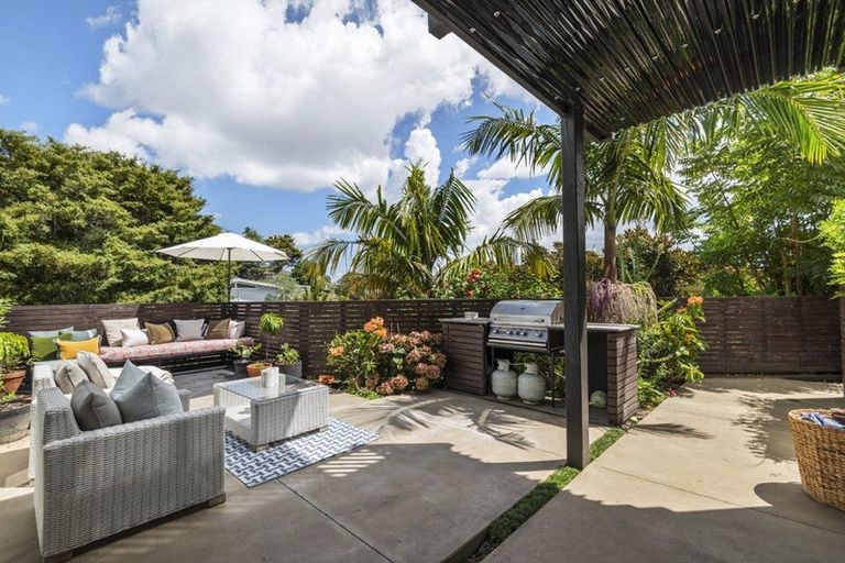 Photo of property in 8 Willow Avenue, Birkenhead, Auckland, 0626